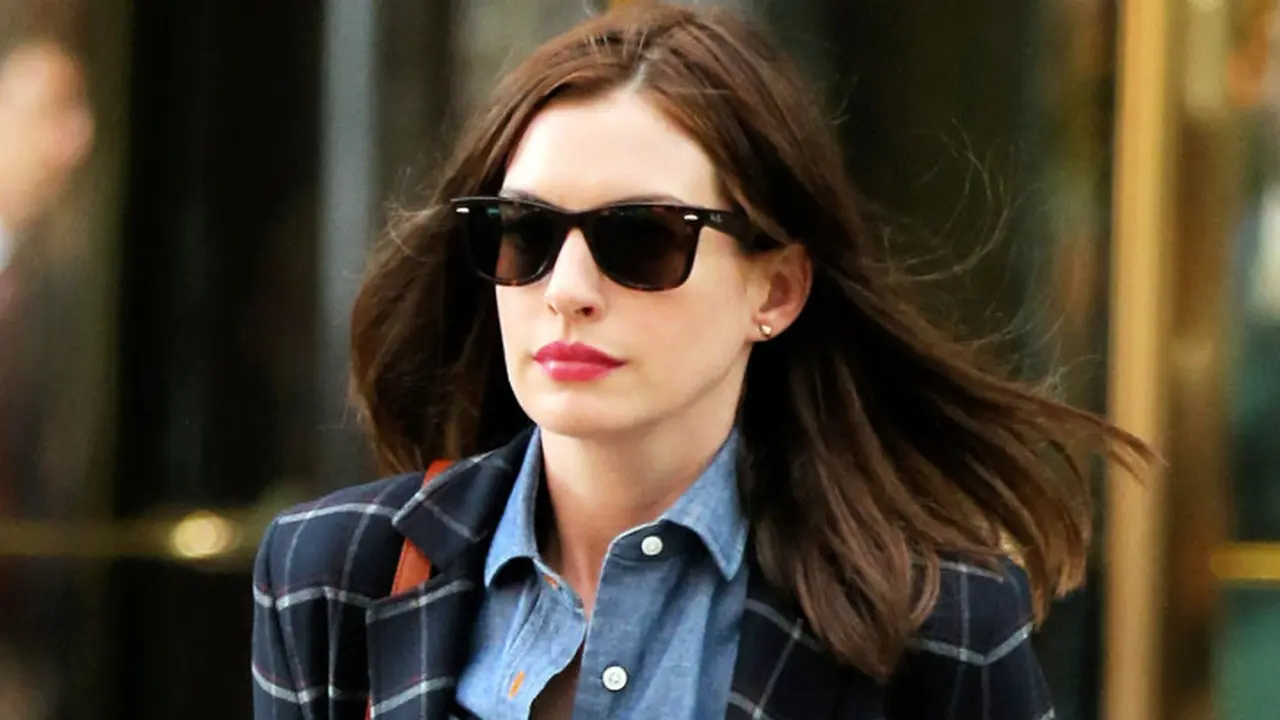 Diet Vegetarian, Anna Hathaway Minta Kue Khusus di Lokasi Syuting