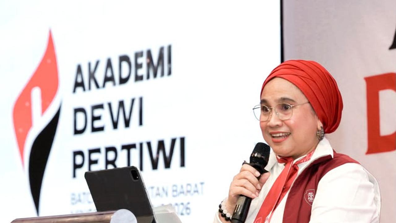 Dewi Pertiwi Kukuhkan Kader Penggerak Perempuan di Kalimantan Barat