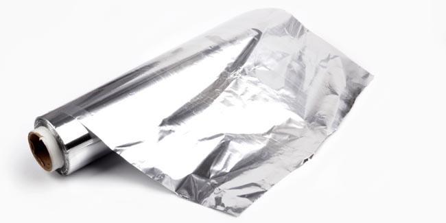 Aluminum foil mengandung bahan berbahaya/copyright Shutterstock.com