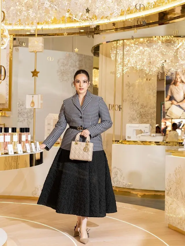 Chelsea Islan dikabarkan sedang hamil lantaran disebut memiliki badan yang lebih berisi