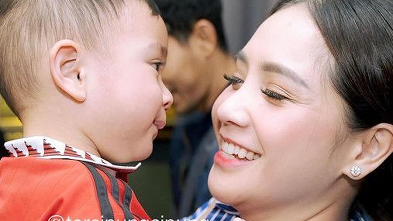 Deretan Foto Rayyanza Anak Raffi Ahmad Jalan-jalan di Singapura, Gayanya Sekeren ini