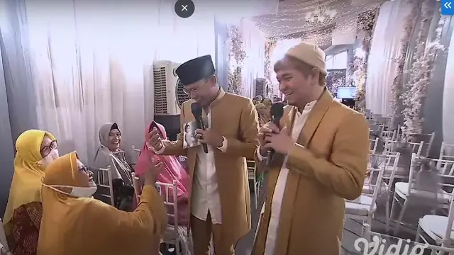 Indra Bekti dan Ramzi di acara pengajian jelang pernikahan Via Vallen. (Tangkap Layar dari Indosiar / Vidio)