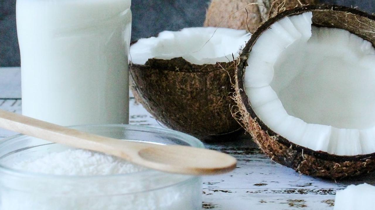 6. Susu Kelapa (Coconut Milk)