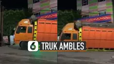 Nasib apes dialami oleh truk yang satu ini. Niatnya ditolong oleh kedua truk, ban bagian depan truk ini justru lepas.