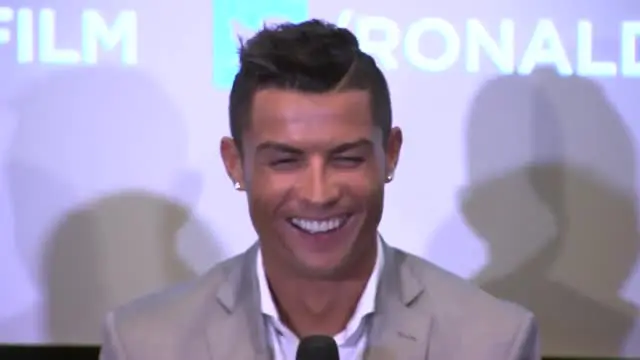 Cristiano Ronaldo meluncurkan film dokumenter tentang dirinya pada 9 November 2015. Di film tersebut ia membuka rahasia tentang kehidupan pribadinya.