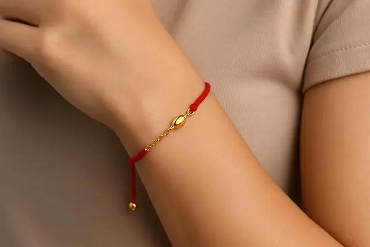 10 Model Gelang Emas Gram Kecil Tapi Cantik yang Lagi Tren di 2025, Cocok untuk Gaya Sehari-hari
