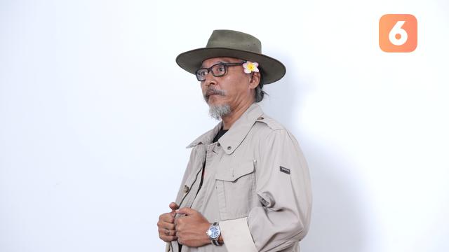 [Fimela] Sujiwo Tejo Media Visit Film Mangkujiwo