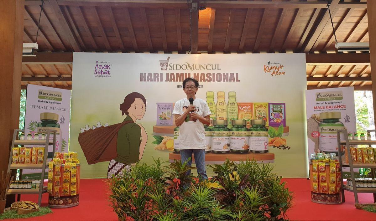 Tradisi Minum Jamu Jangan Sampai Hilang<br>