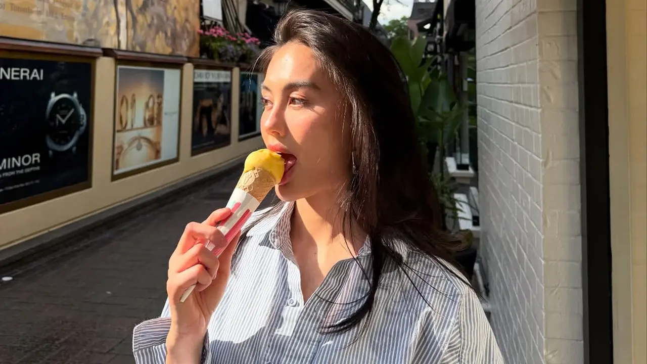 Model Rambut Agnez Mo Terbaru, Stylish dengan Rambut Panjang Bervolume