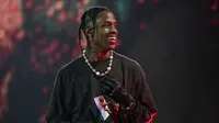 Travis Scott saat tampil di Astroworld Music Festival. (Amy Harris/Invision/AP)