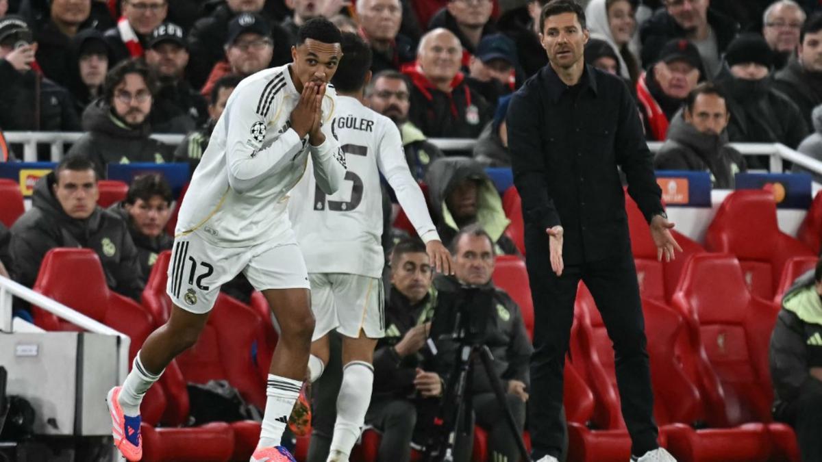 Xabi Alonso Beri Sinyal Trent Alexander-Arnold Bakal Starter Lawan Rayo Vallecano