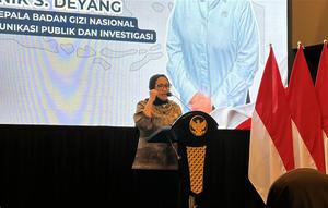 Wakil Kepala BGN Bidang Komunikasi Publik dan Investigasi Nanik Sudaryati Deyang di acara Sosialisasi dan Penguatan Tata Kelola MBG, Serta Pengawasan dan Pemantauan SPPG. (Istimewa)