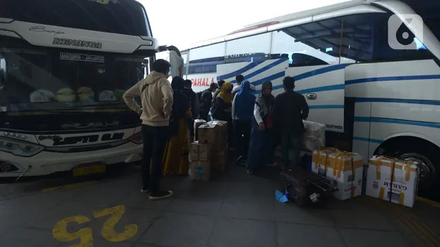 Belum Ada Lonjakan Pemudik di Terminal Pulo Gebang