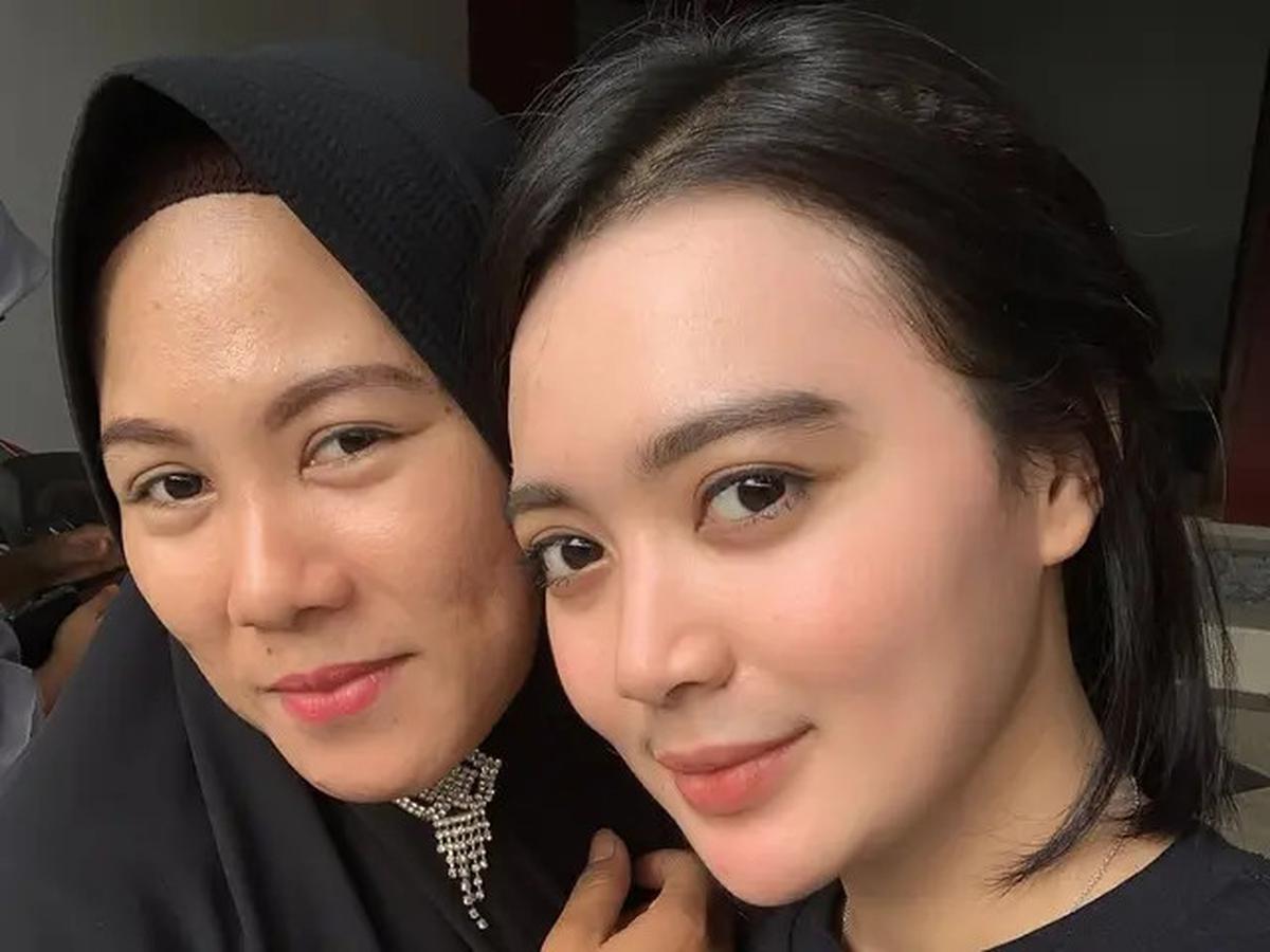 Potret Dulu vs Kini Wika Salim dan Keluarga, dari Rumah Kontrakan hingga Sukses di Dunia Hiburan