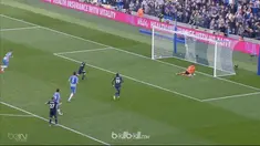 Berita video highlights Premier League 2017-2018, Brighton and Hove Albion vs Everton dengan skor 1-1. This video presented by BallBall.