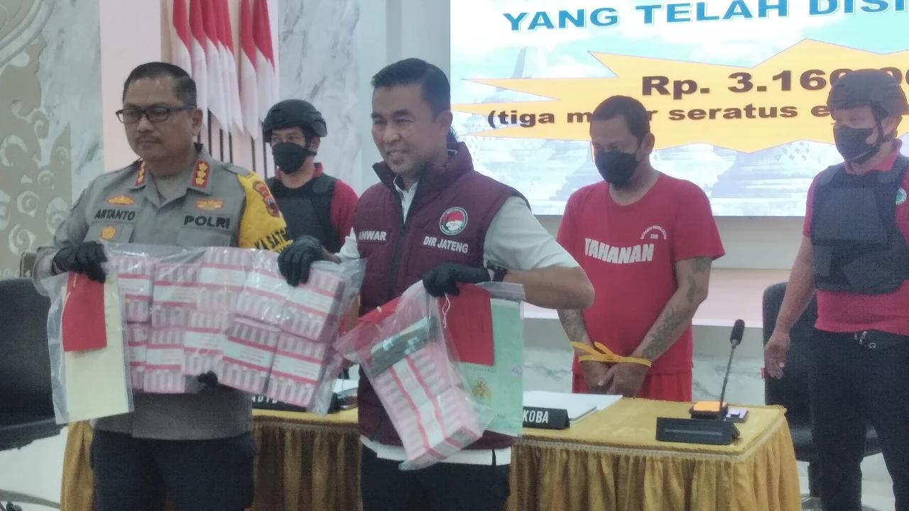 Polda Jateng Tangkap Dua Tersangka Kasus Pencucian Uang Rp3,1 Miliar