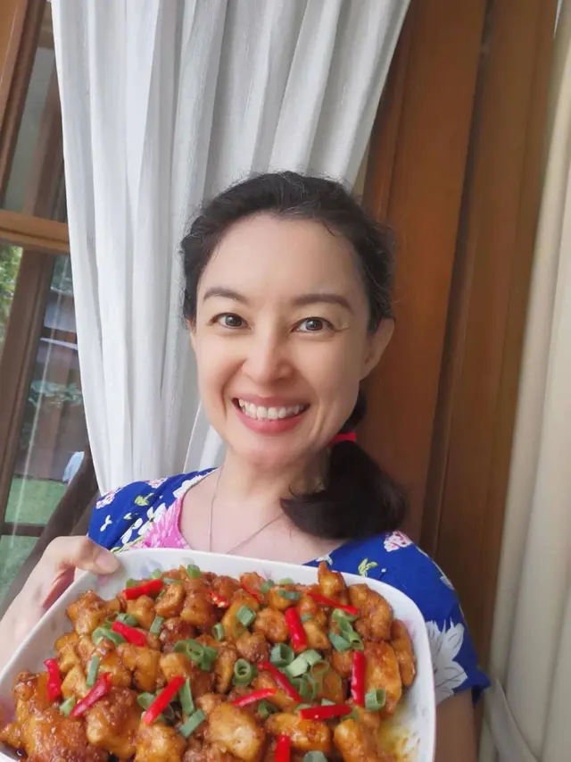 Masih Lajang di Usia 40 Tahun, Ini 7 Potret Terbaru Putri Patricia