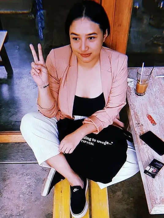 <p>[Instagram/chikabagaskara]</p>