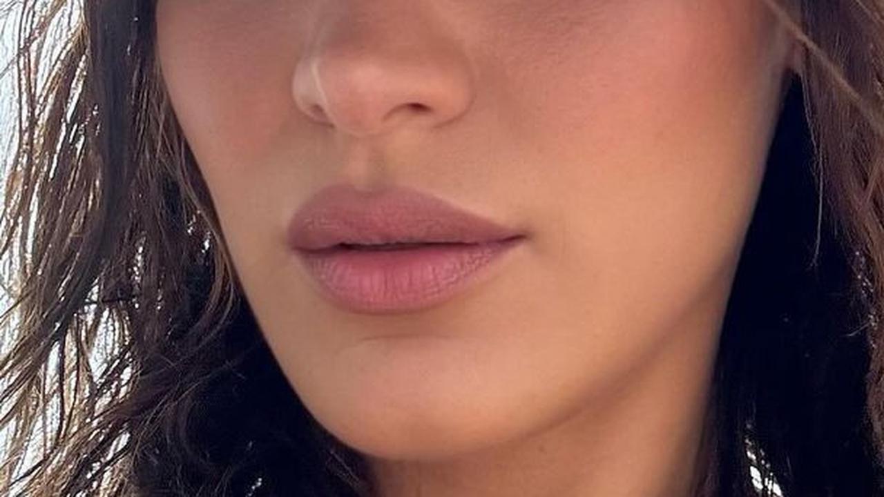 Bella Hadid <br>