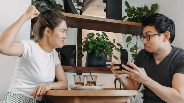 couple september banyak godaan