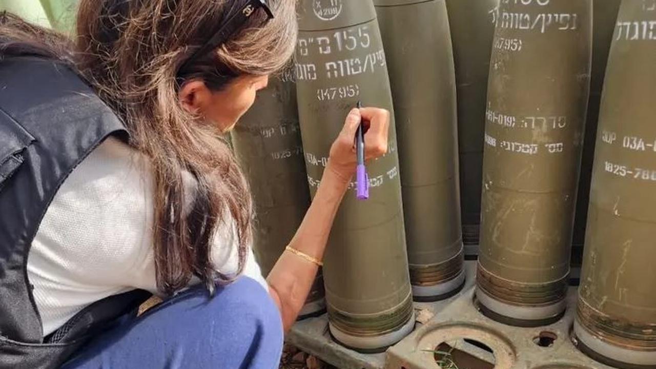 "'Habisi Mereka'. Ini yang ditulis kawan saya mantan duta besar Nikki Haley," kata Danon dalam unggahannya di X.