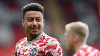 Gelandang Manchester United atau MU Jesse Lingard jelang pertandingan melawan Southampton pada pekan kedua Liga Inggris Stadion St Mary's, Minggu, 22 Agustus 2021. (Glyn KIRK / AFP)