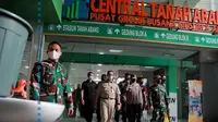 Gubernur DKI Jakarta Anies Baswedan memantau sejumlah titik di Pasar Tanah Abang yang menimmbulkan kerumunan saat akhir pekan. (@aniesbaswedan)