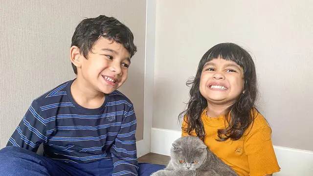 Potret Kompak 6 Anak Selebriti Ini Bikin Gemas, Sibling Goals