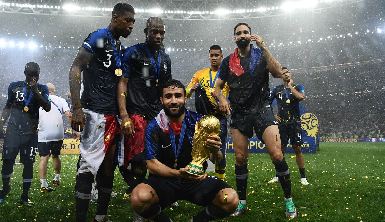 Nabil Fekir. Striker Timnas Prancis yang kini telah dua musim bersama Real Betis dan sebelumnya 6 musim memperkuat Lyon belum sekalipun meraih gelar. Bersama Timnas Prancis ia justru telah meraih trofi Piala Dunia 2018 lalu meski hanya tampil 67 menit dalam 6 laga. (AFP/Franck Fife)