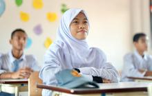Kehilangan Pelukan Orang Tua, Adelia Bersyukur Ada Sekolah Rakyat