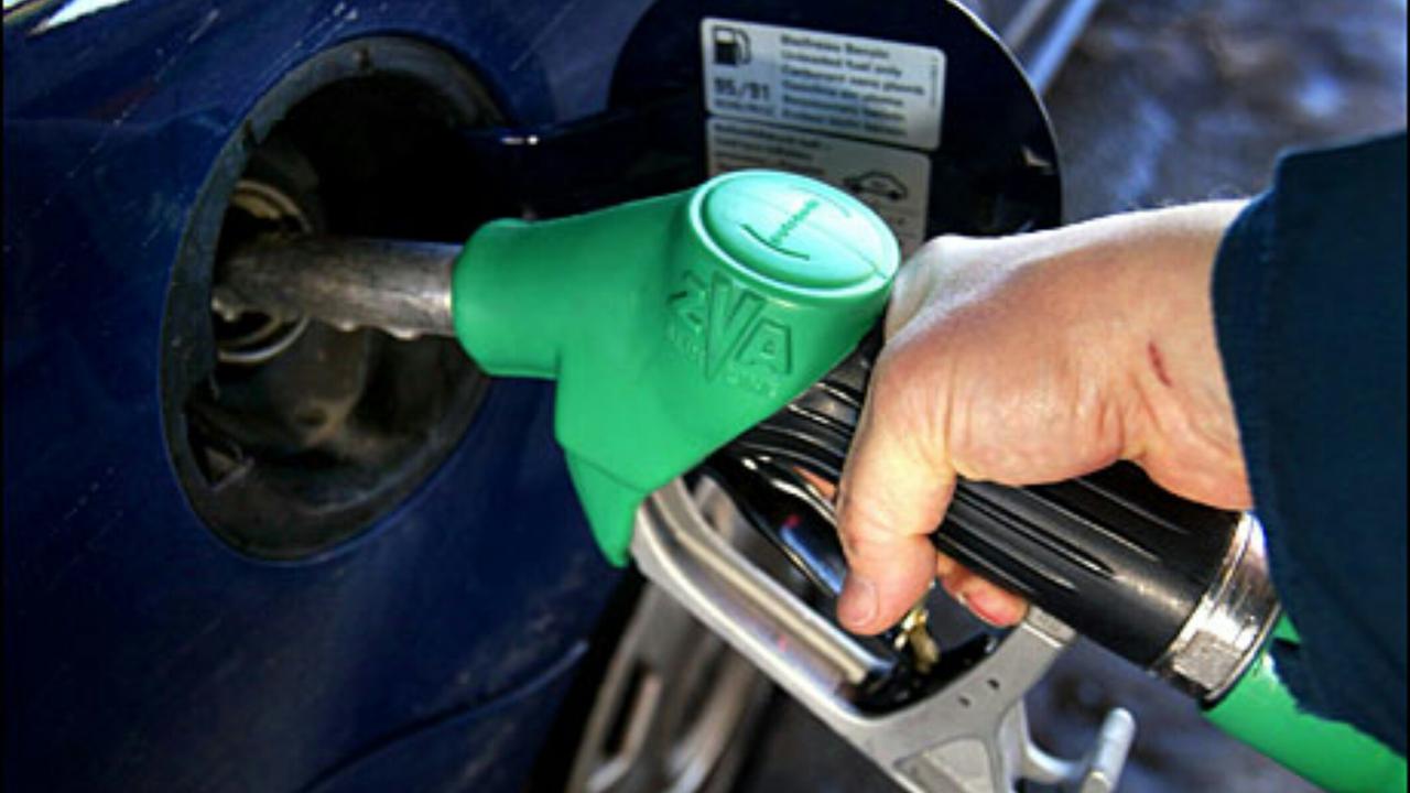 Mengisi BBM Saat Matahari Terik Ternyata Bisa Merusak Kendaraan