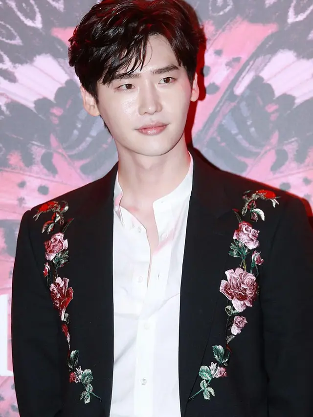 ilustrasi drakor Lee Jong Suk/instagram: @jongsuk0206