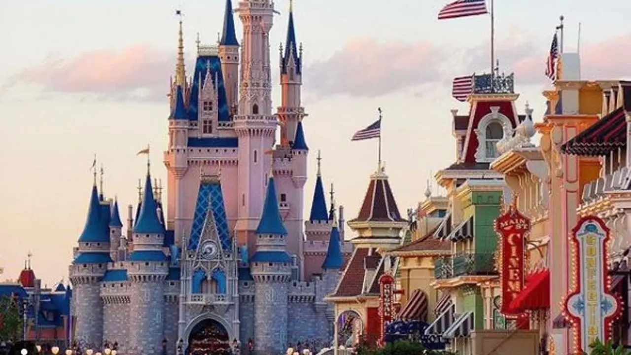 6 Perubahan dan Aturan Disney World Saat Dibuka Kembali