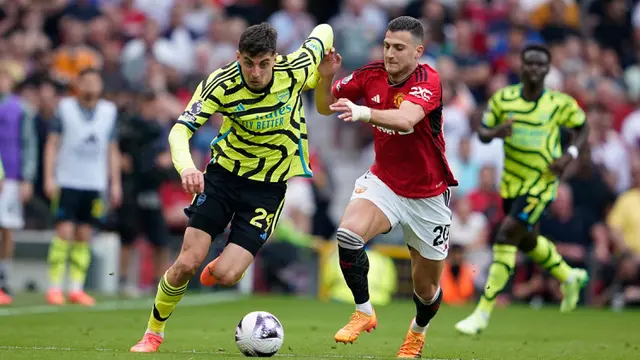 Tundukkan Manchester United, Arsenal Kembali ke Puncak Klasemen Liga Inggris