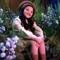 Meski demikian, behel yang digunakan Arsy merupakan lepas pasang. Jadi boleh dilepas saat makan. (Instagram/ashanty_ash).