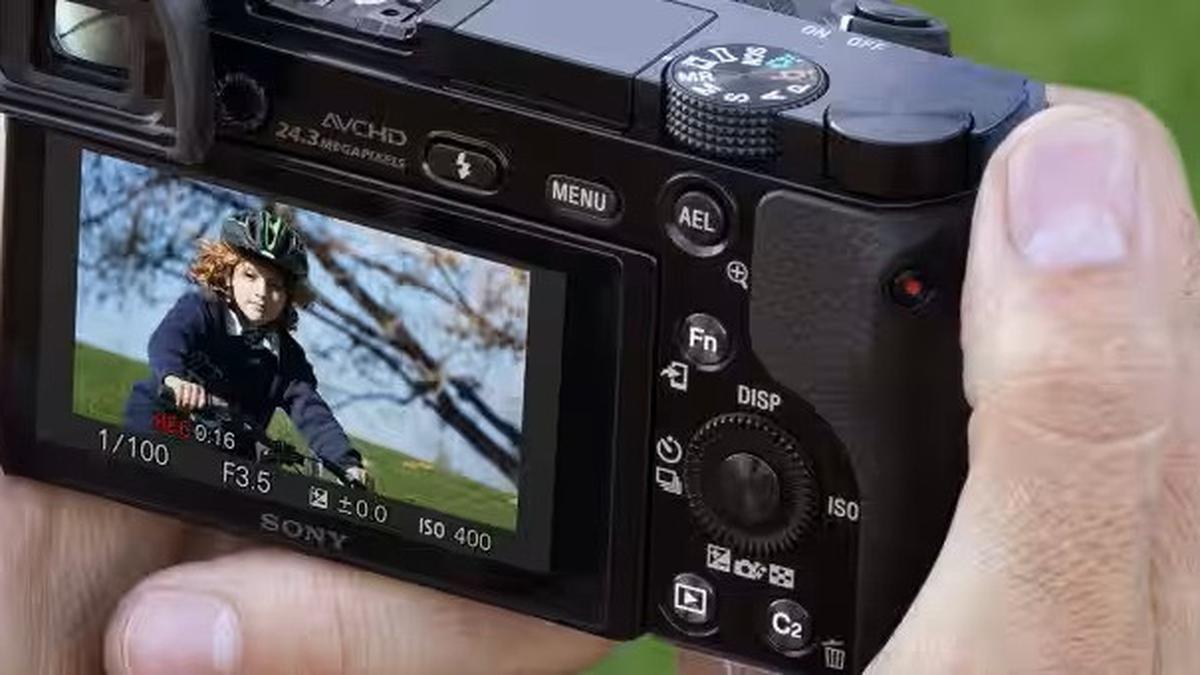 Harga Sony a6000, Kamera Mirrorless Legendaris dengan Autofokus Tercepat dan Kualitas Gambar Memukau