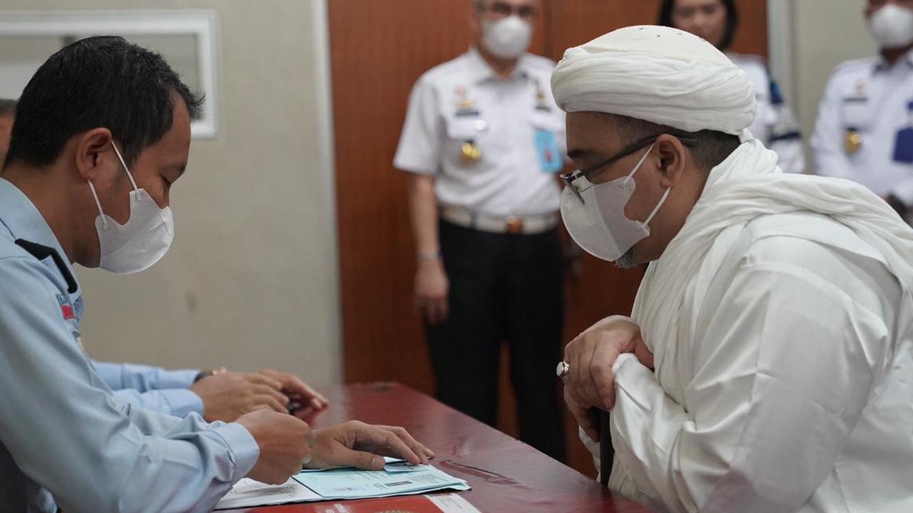Duduk Perkara Rizieq Shihab Gugat Jokowi Rp5.246 Triliun