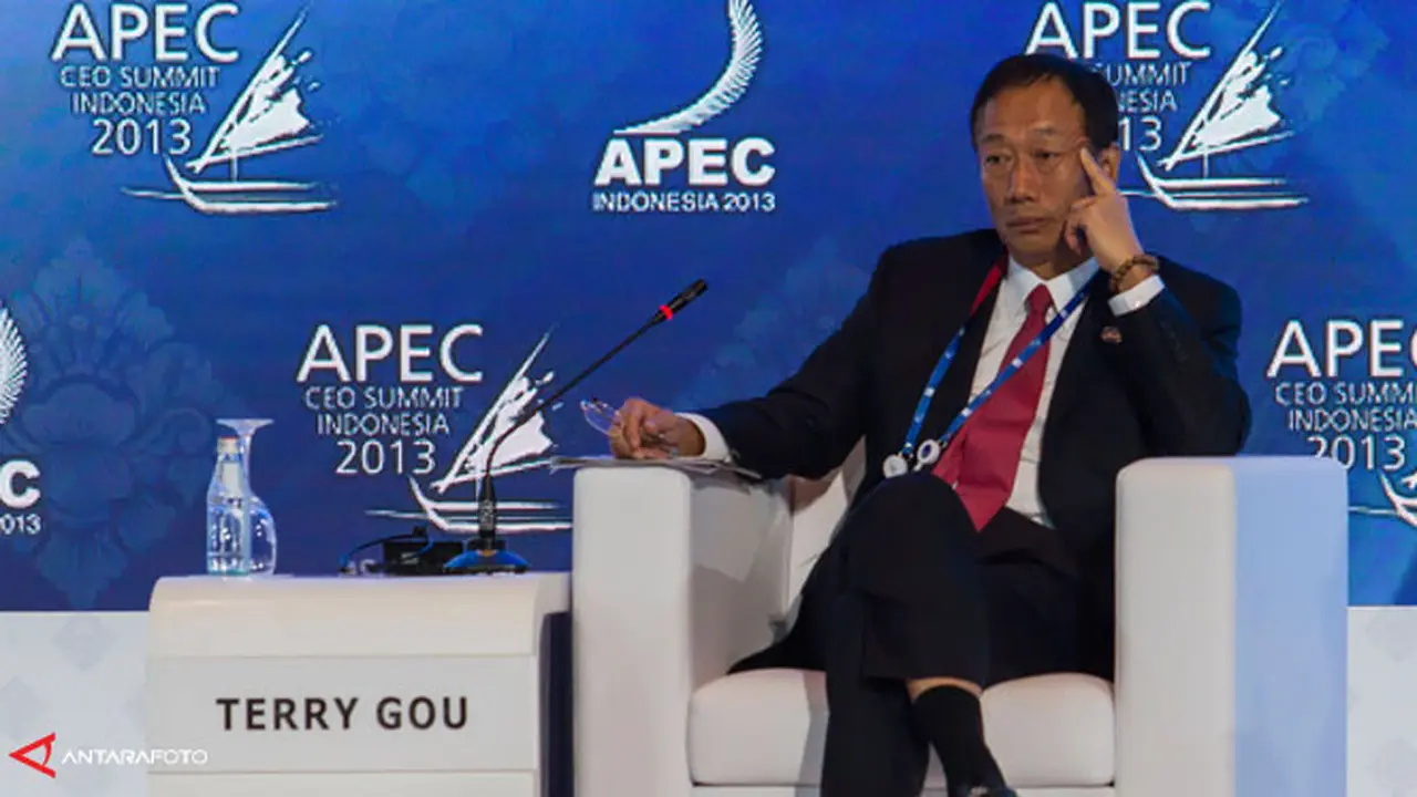 terry-gou-131007b.jpg