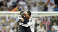 Cristiano Ronaldo dan Carlo Ancelotti (Javier Soriano/AFP)
