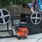 Mahasiswa FT UNY menemukan inovasi mesin pembuat emping yang memudahkan kerja pengrajin (Liputan6.com/ Switzy Sabandar)