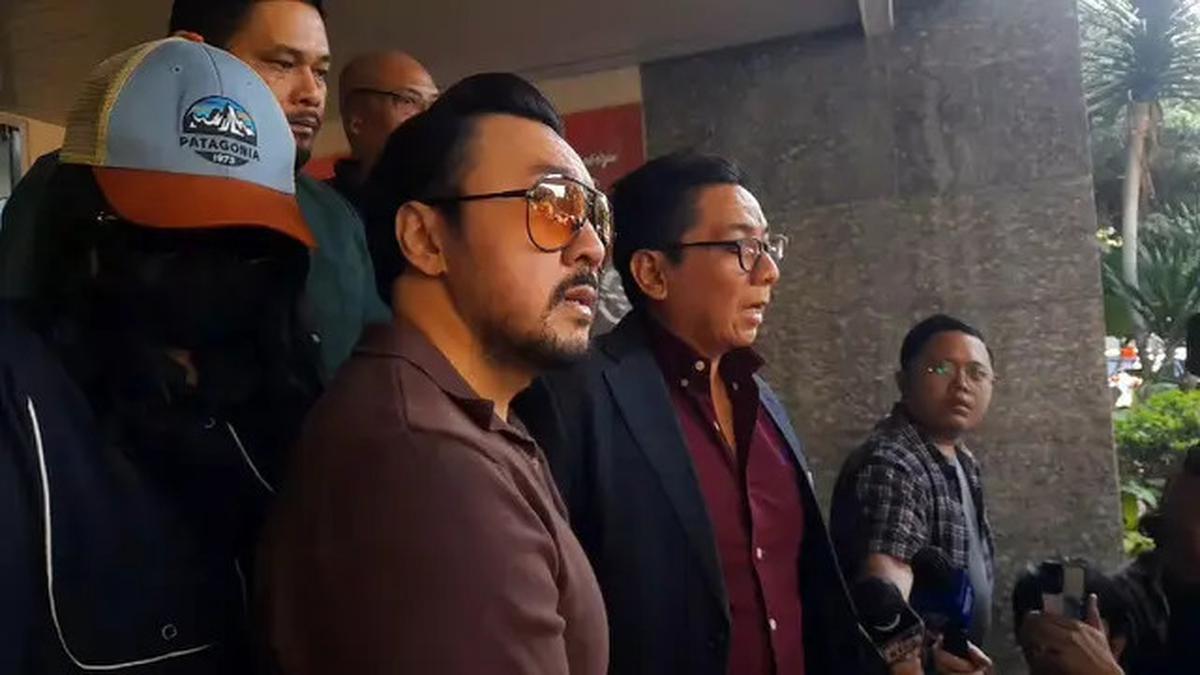 David Bayu Setia Dampingi Putrinya, Audrey Davis, dalam Kasus Video Syur