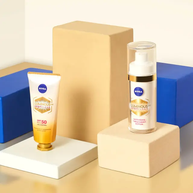 NIVEA LUMINOUS630®