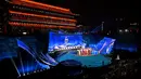 Foto pada 11 Oktober 2020 ini menunjukkan upacara pembukaan Festival Film Internasional Jalur Sutra ke-7 di Xi'an, ibu kota Provinsi Shaanxi, China barat daya. Acara yang berlangsung enam hari ini diikuti lebih dari 3.000 film dari 116 negara dan kawasan. (Xinhua/Zhang Bowen)