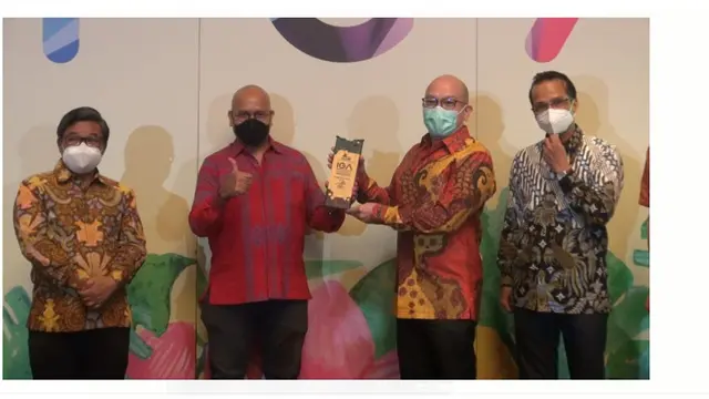 IRT memperoleh penghargaan Indonesia Green Award (IGA) 2021. Dok PT Indo Raya Tenaga