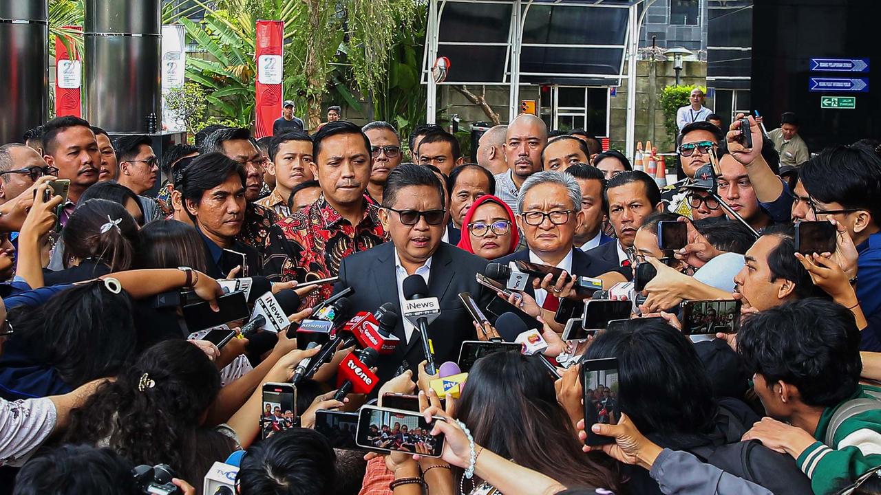 Hasto Kristiyanto diperiksa KPK