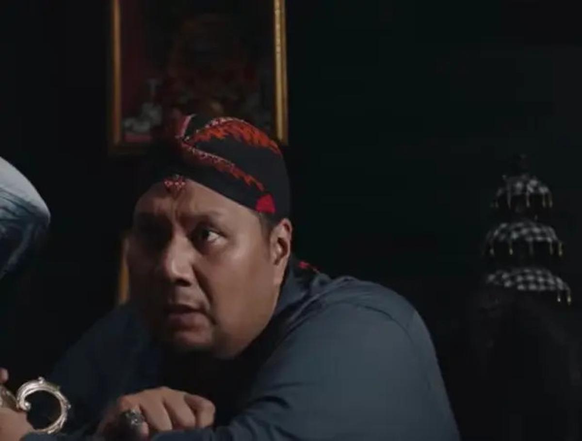 6 Tokoh Kunci Film Dukun Magang, Adu Akting Jefan Nathanio dan Hana Saraswati