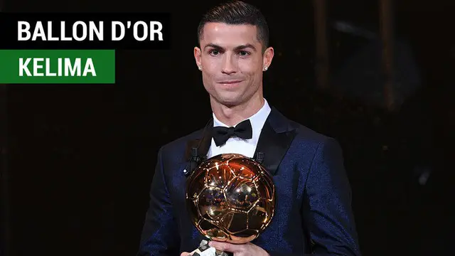 Berita video momen megabintang asal Portugal, Cristiano Ronaldo, menerima penghargaan Ballon d'Or kelimanya di Menara Eiffel, Paris, Prancis, pada Kamis (7/12/2017).