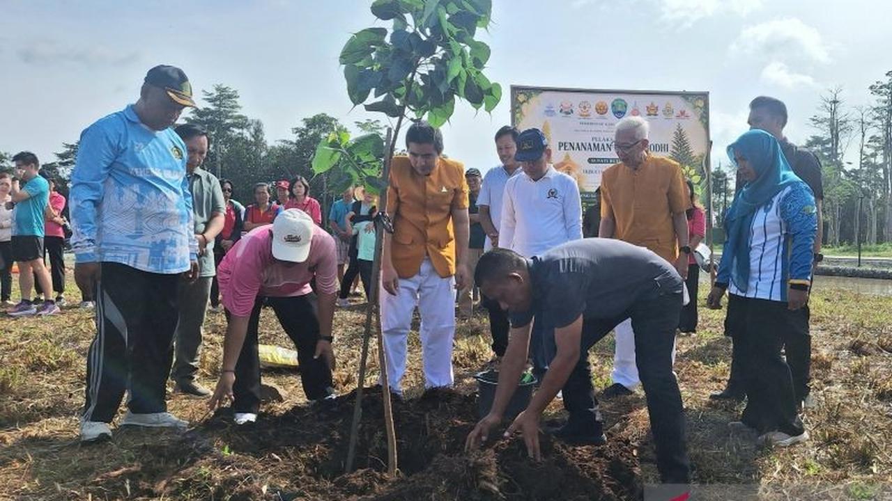 Rayakan Tri Suci Waisak 2570 BE, Umat Buddha Bulungan Tanam Pohon Bodhi di Kebun Raya Bundayati