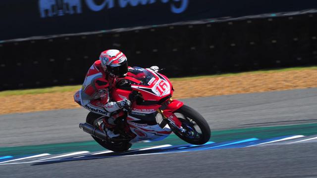 Pembalap asal Indonesia, Mario Aji Bersaing Ketat di Free Practice AARC di Sirkuit Buriram, Thailand