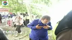 Simulasi pengamanan Pilgub Jawa Tengah yang digelar Polres Brebes diwarnai insiden. Puluhan tamu undangan berhamburan terkena gas air mata.